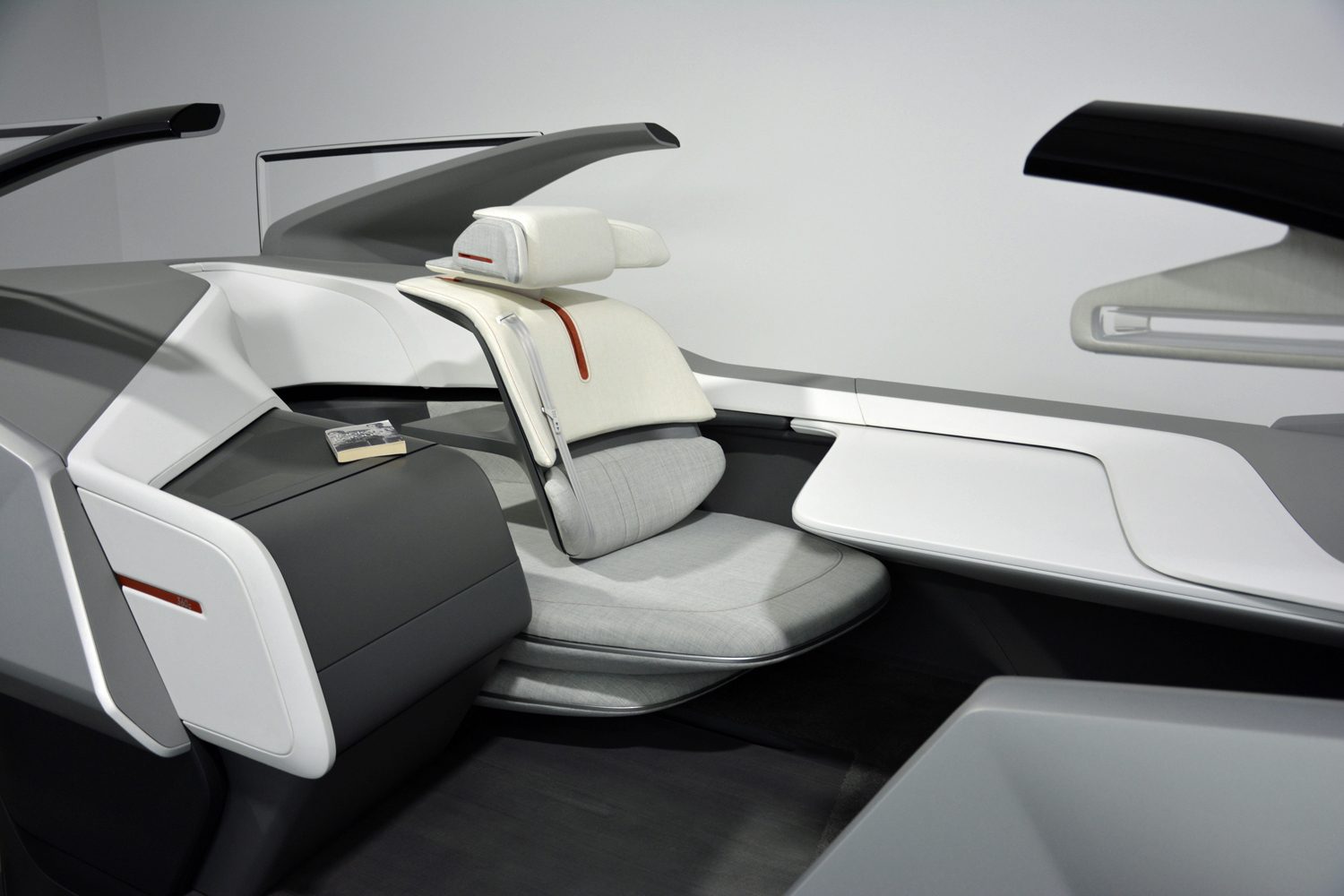 Volvo 360c concept