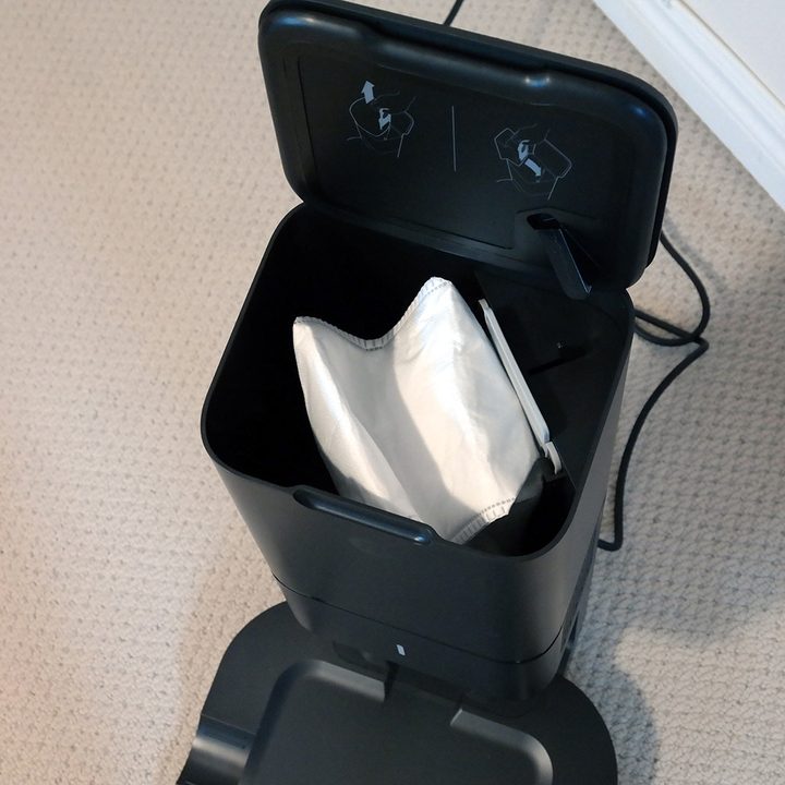 irobot roomba i7+ review charger open