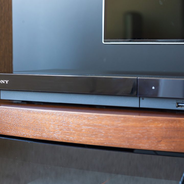 sony ubp x700 right angle