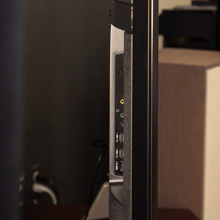 Sony X900F side view.