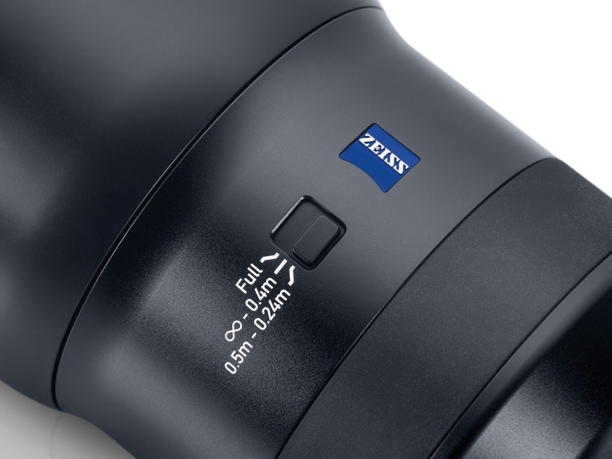 Zeiss shows off 40mm f/2 Close Focus lens for Sony full-frame