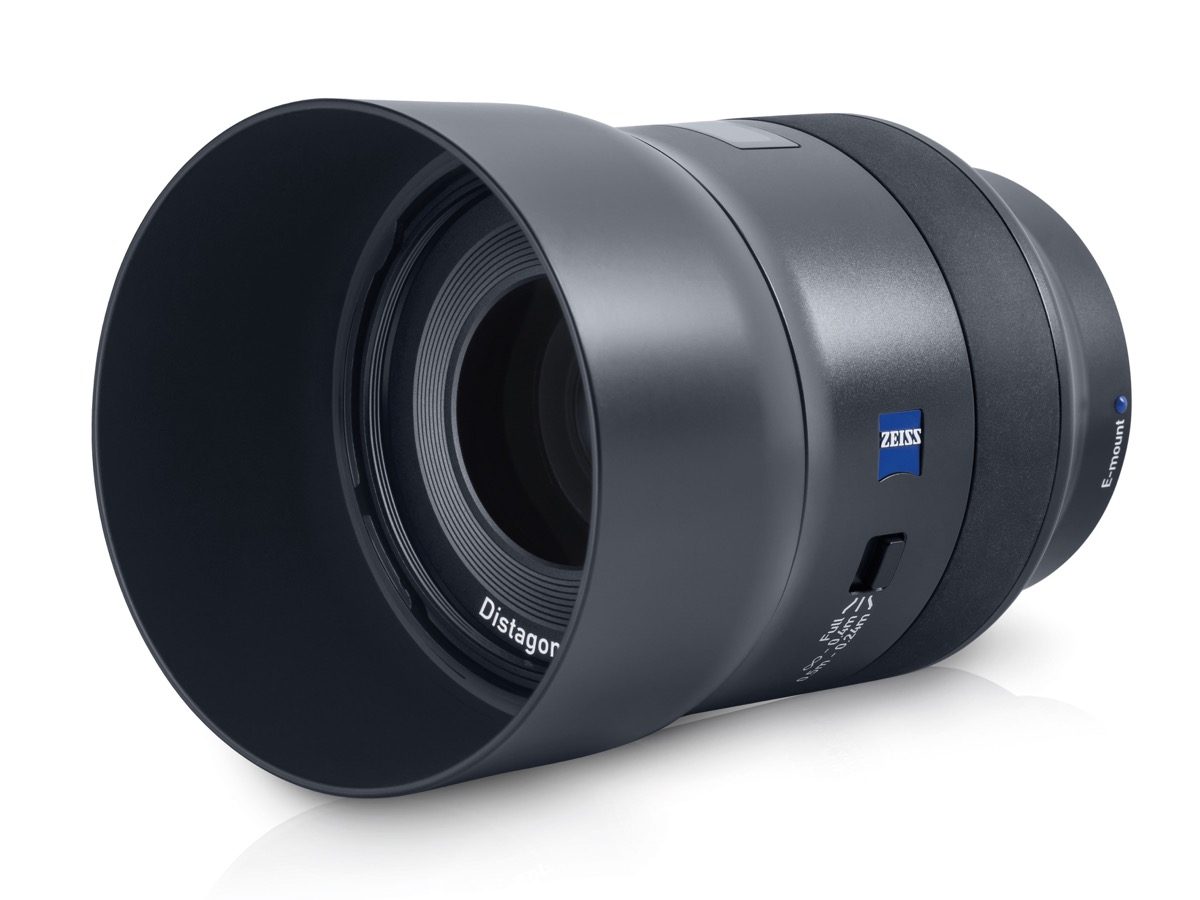 Zeiss shows off 40mm f/2 Close Focus lens for Sony full-frame
