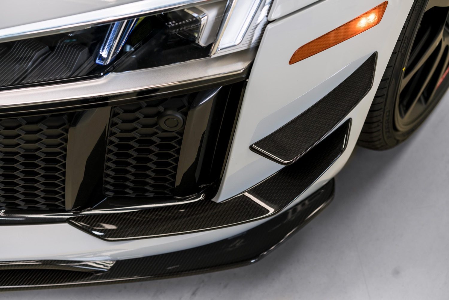 2018 Audi R8 V10 Plus Coupe Competition