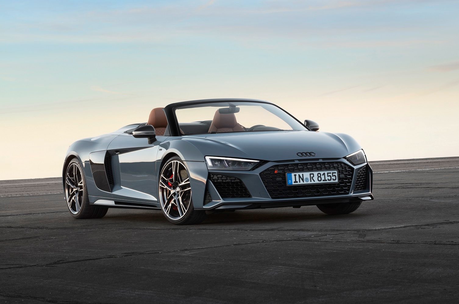 audi r8 gets more powerful v10 sharper design for 2019 spyder