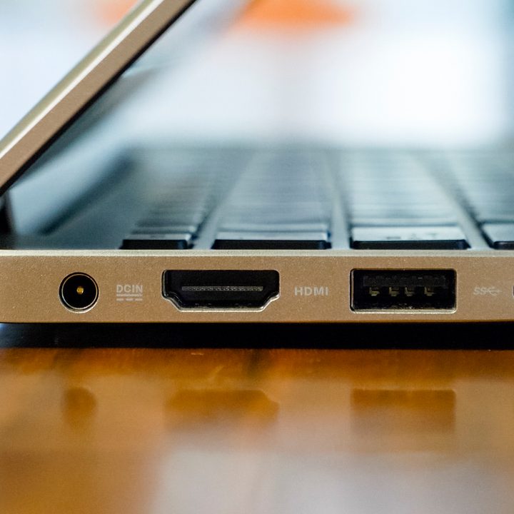Asus ZenBook 13 UX331UA