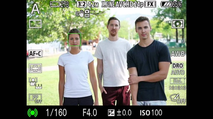 Face detection autofocus