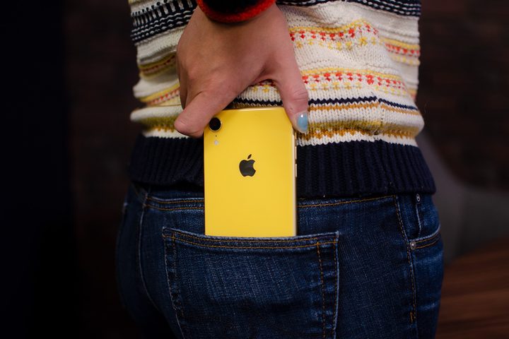 iphone xr pocket