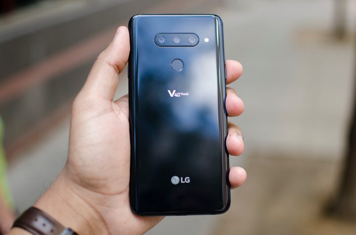 LG V40 ThinQ Review