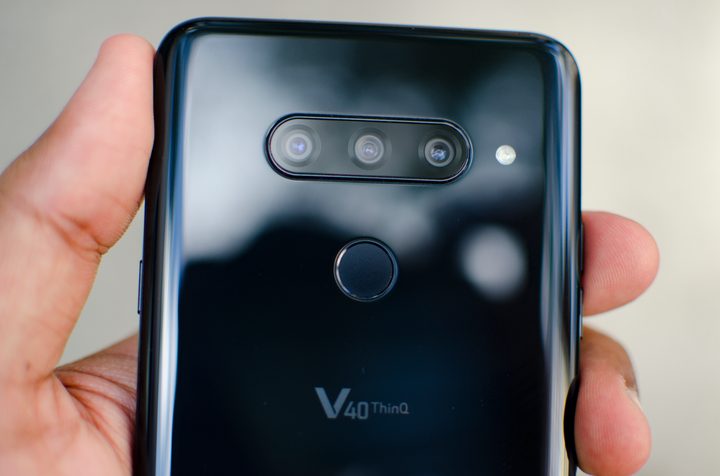 LG V40 ThinQ Review