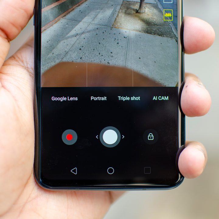 LG V40 ThinQ Review