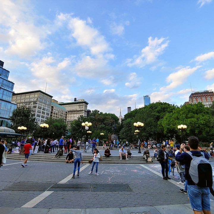 lg v40 thinq review ai cam sample union square