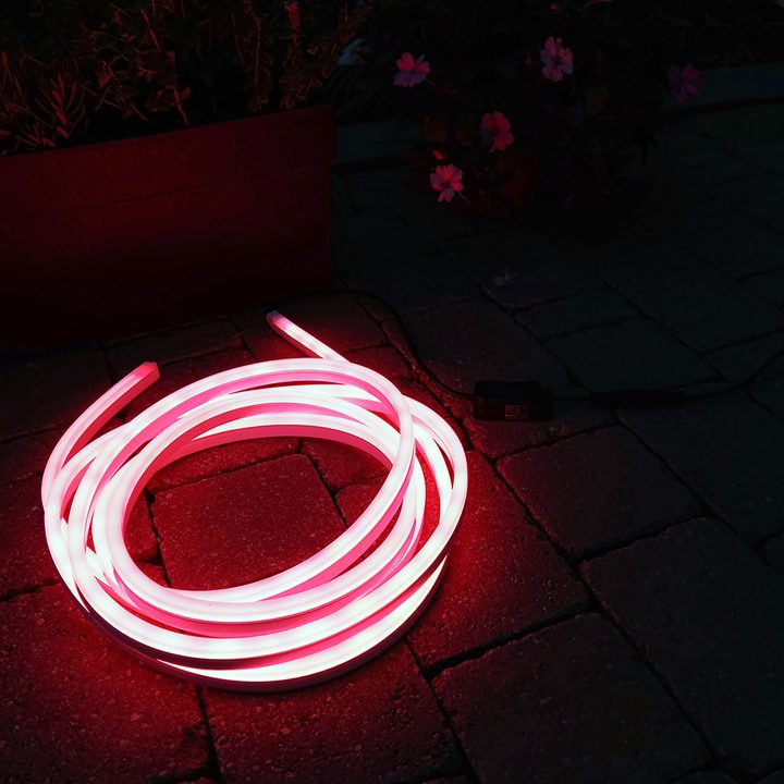 Philips Hue Lighstrip Outdoor coiled red