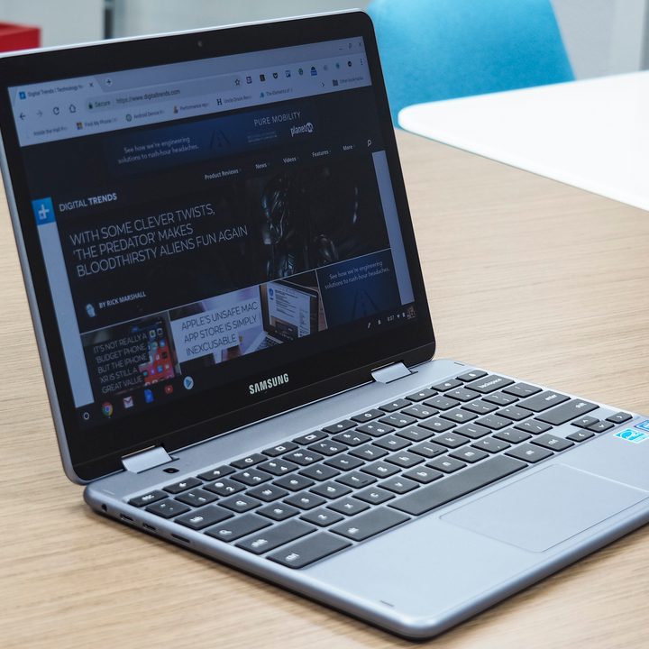 Samsung Chromebook Plus V2