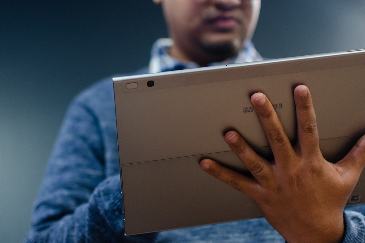 Samsung Galaxy Book 2