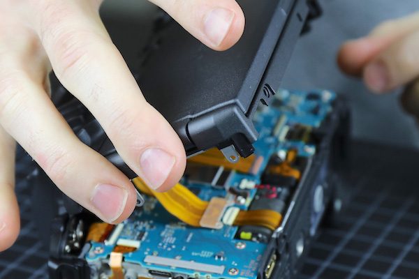 nikon z7 canon eos r teardown 1s7a7917sml