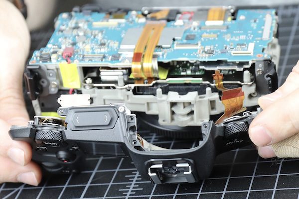 nikon z7 canon eos r teardown 1s7a7936sml
