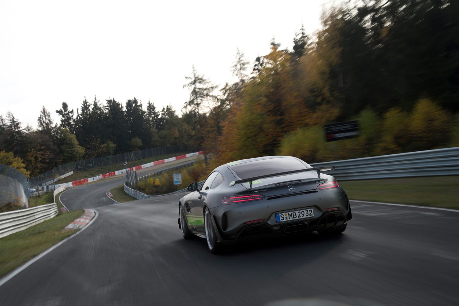 Mercedes-AMG GT R Pro