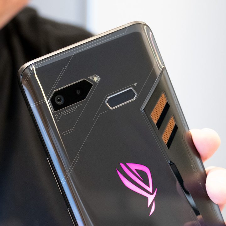 asus rog phone review back camera lens