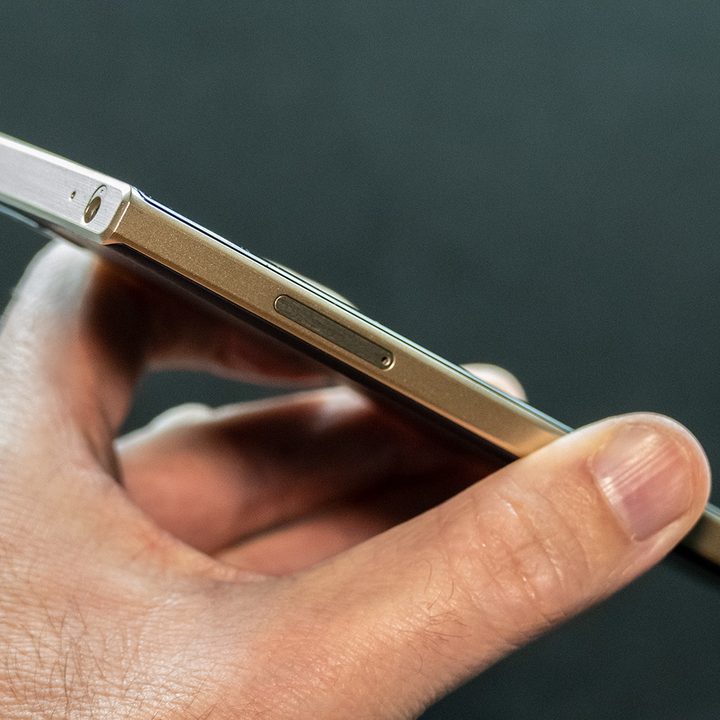 BlackBerry Key2 LE review