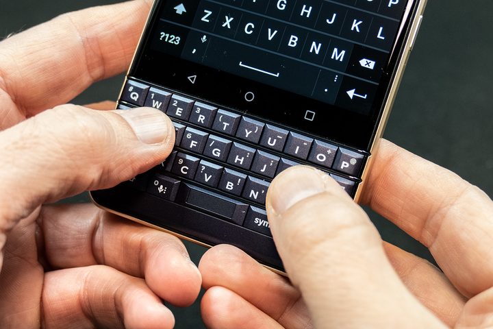 BlackBerry Key2 LE review