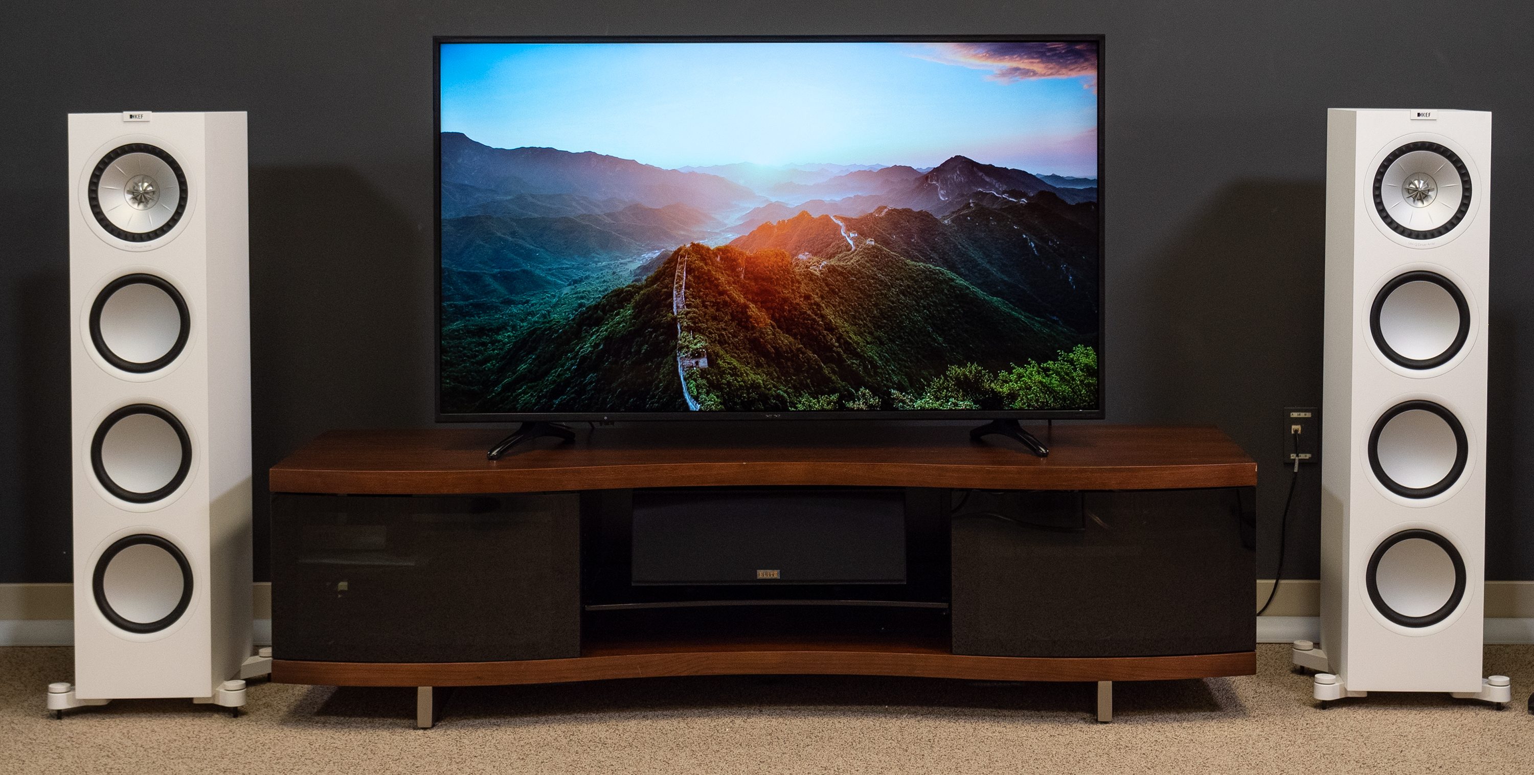 Hisense H8E Series (55H8E) review - Digital Trends