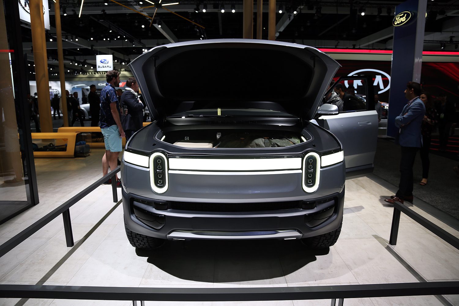 rivian r1t electric pickup truck mb 1