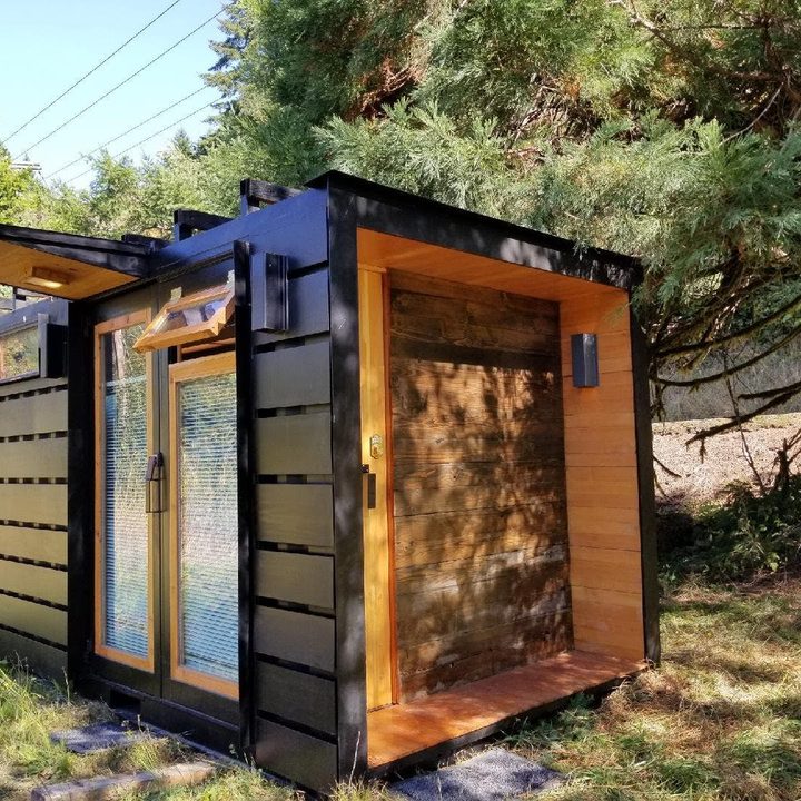 True Studio by Modern Dwellings Inc