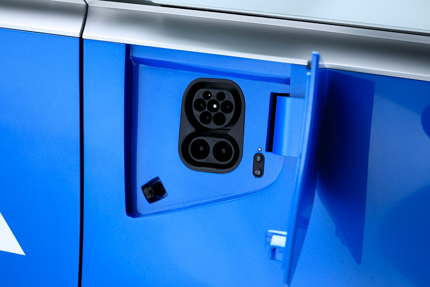 Volkswagen ID Cargo race support vehicle