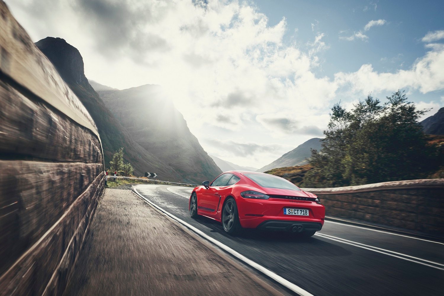 2019 Porsche 718 T