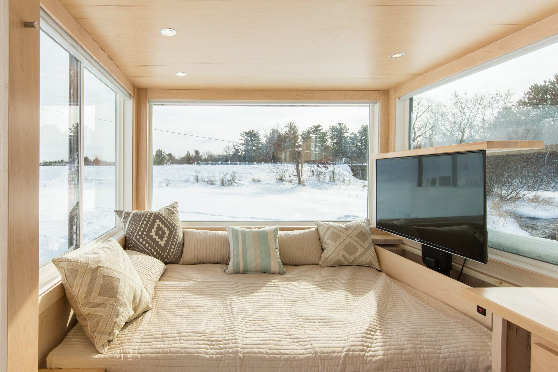 escape tiny home airbnb rentals 5c1a5c5356cdcf016f2f30cd 1920 1280