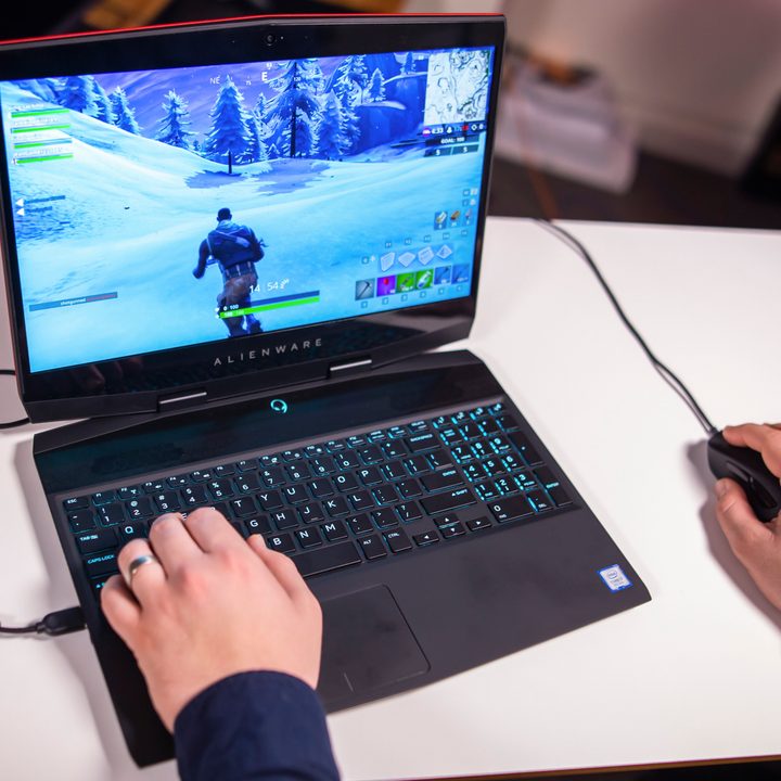 Alienware m15 Review