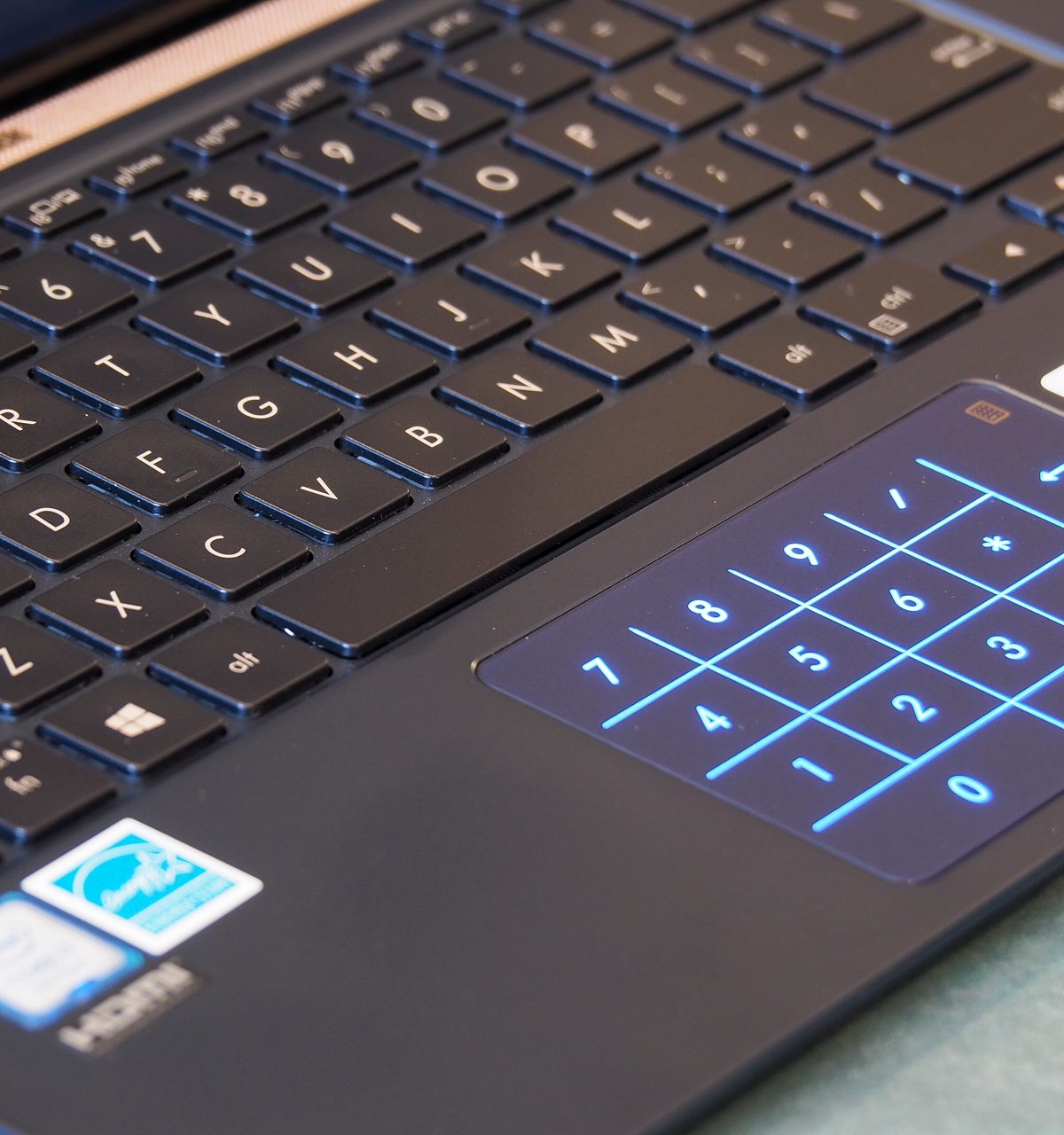 Asus ZenBook 14 UX433FN