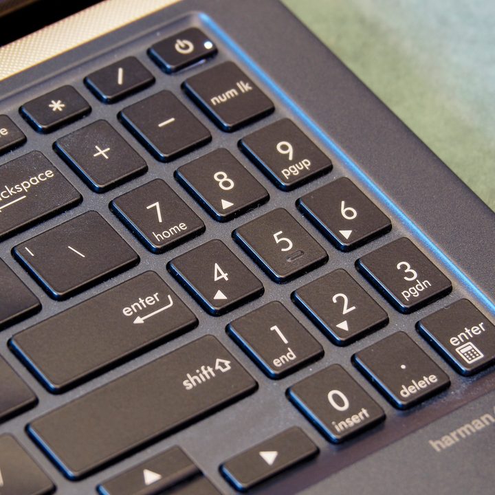 Asus Zenbook 15 UX533FN