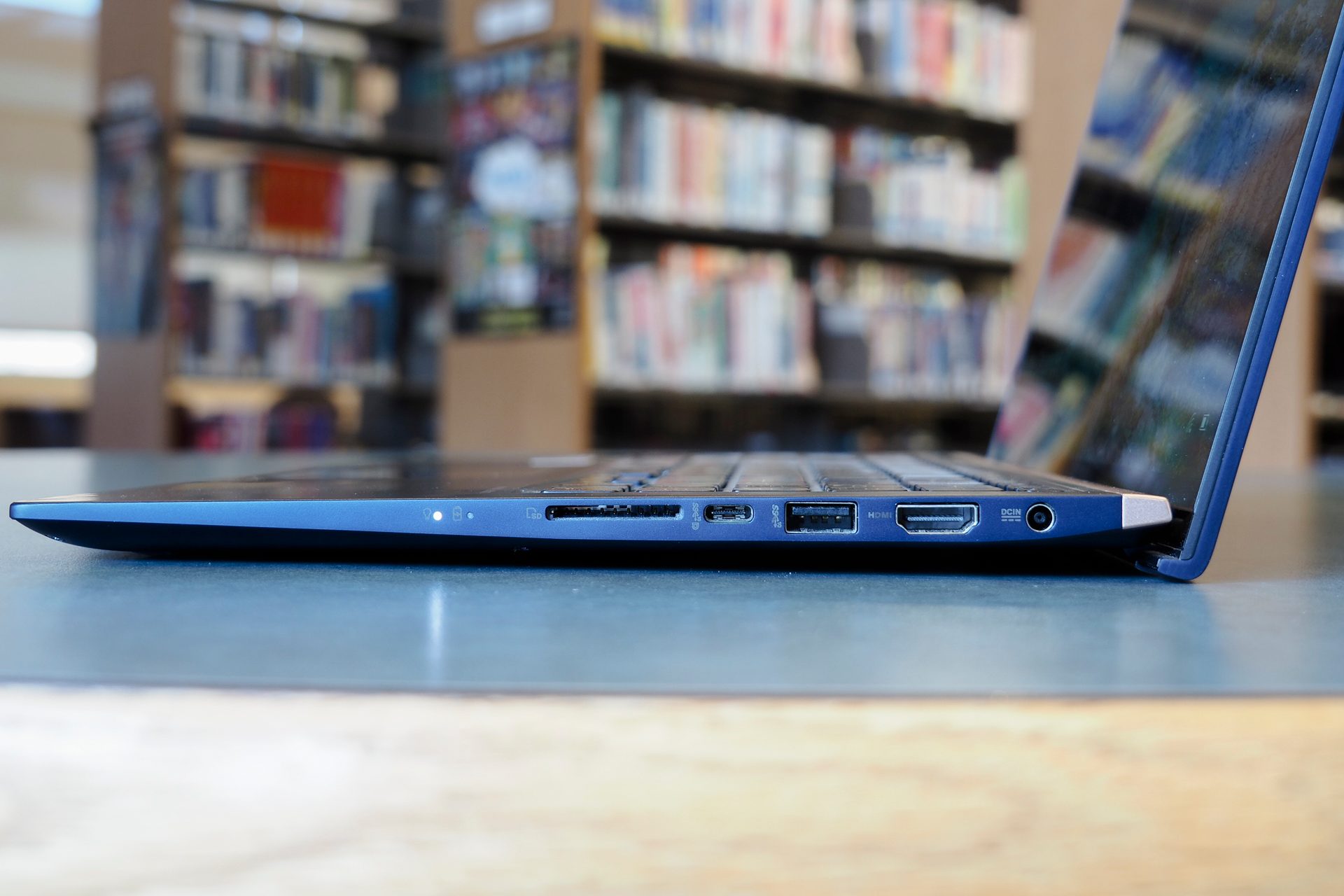 Asus Zenbook 15 UX533FN