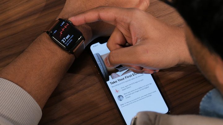 ecg app apple watch