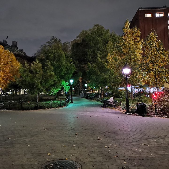 google pixel 3 night sight vs huawei mate 20 pro mode camera shootout pathway