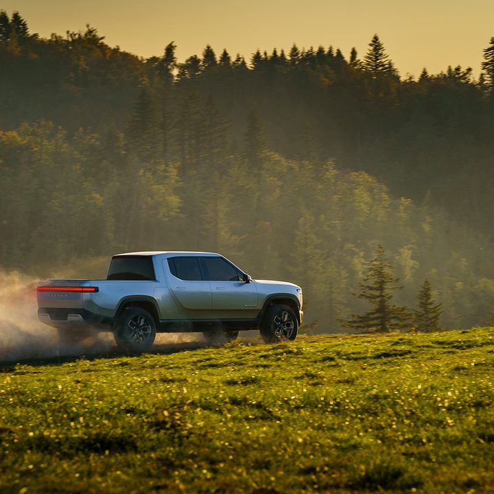 Rivian R1T side view
