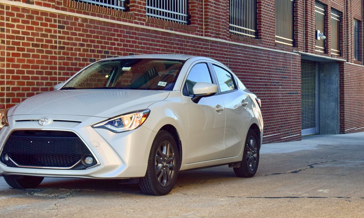 2019 toyota yaris sedan xle review feat