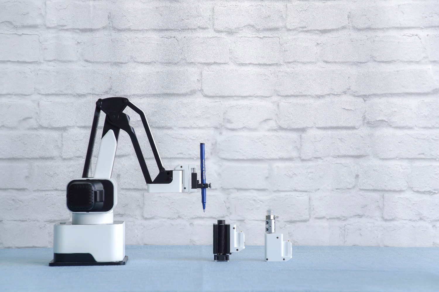 hexbot robot arm kickstarter img1358