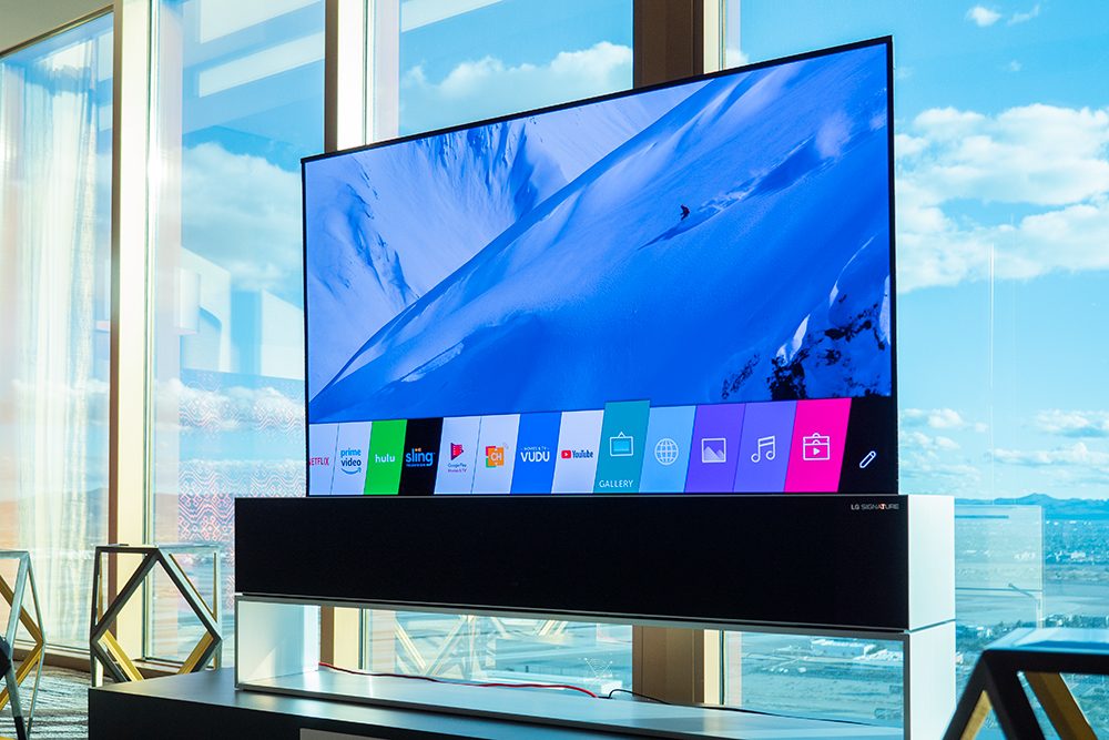 LG Signature Series rollable OLED TV R (65R9)