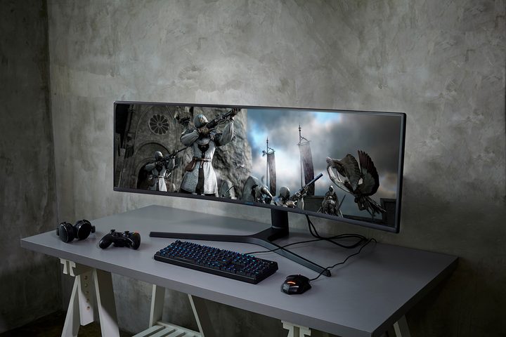 Samsung-CRG9-super-wide-monitor-3