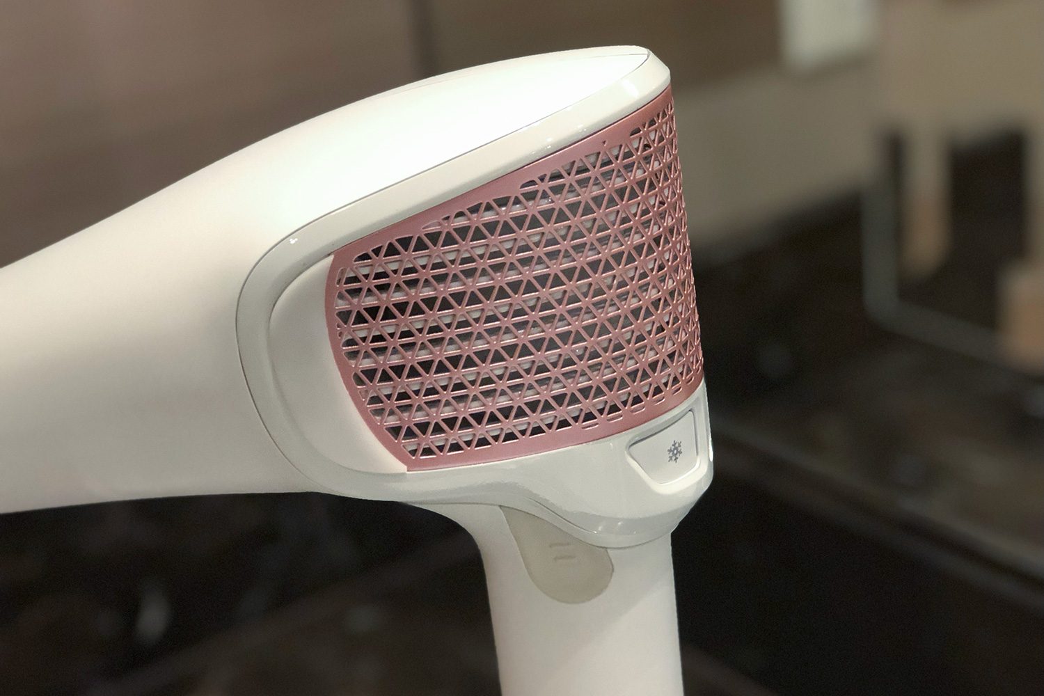 volo go cordless hair dryer ces 2019 hairdryer 1