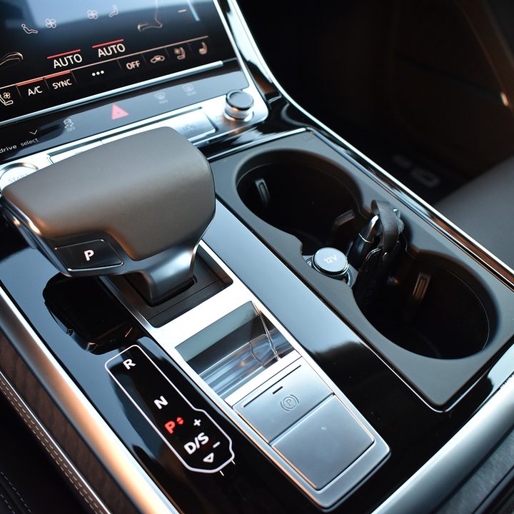 2019 audi q8 review se 25