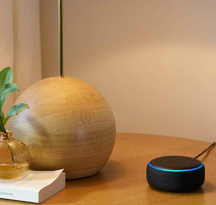 Echo on a table.