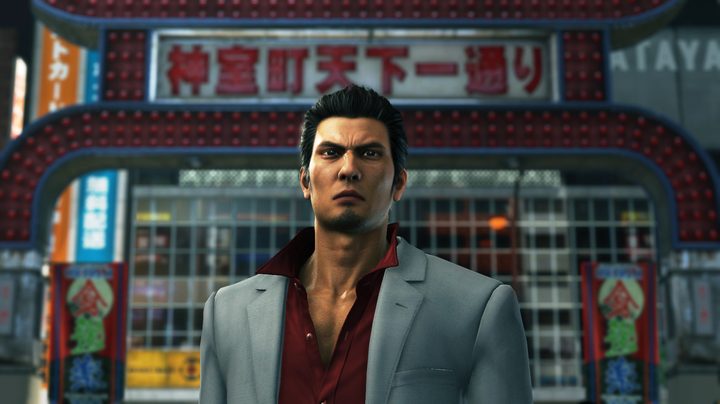 Older kiryu wearing his iconic suit.