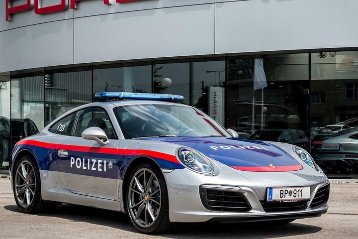 Porsche 911 Austrian police