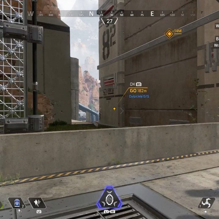 Pinging a location | Use the Ping System | Apex Legends Beginner's Guide