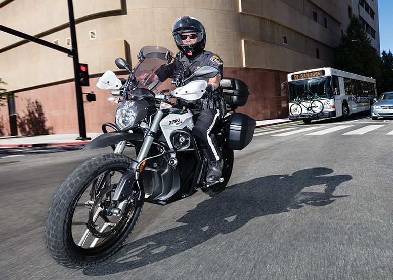 zero electric police motorcycle stops tesla model 3 dsr edition 4