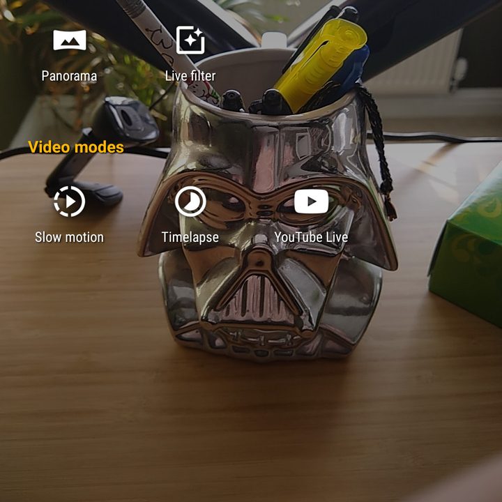 Auto smile camera on Moto G7