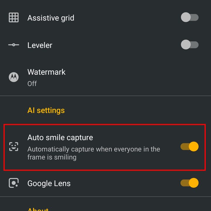 Auto smile camera on Moto G7